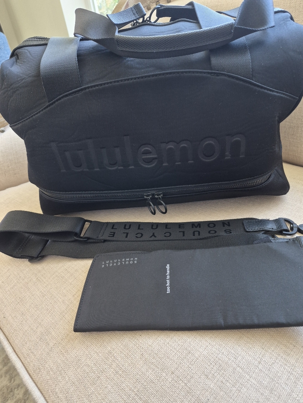 Lululemon "To The Beat" Duffel bag